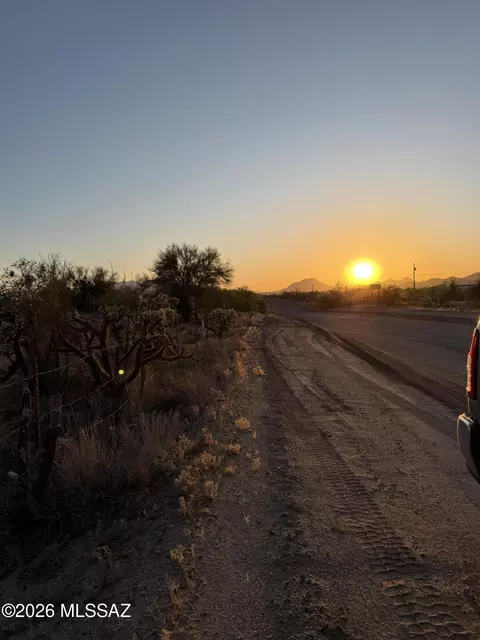 16051 W Chumblers Rd, Tucson, AZ 85736