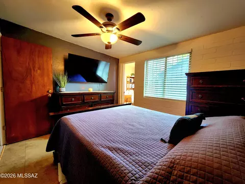 Bedroom - 7477 E Desert Spring Dr, Tucson, AZ 85730 photo 3 of 8