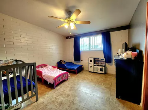 Bedroom - 7477 E Desert Spring Dr, Tucson, AZ 85730 photo 4 of 8