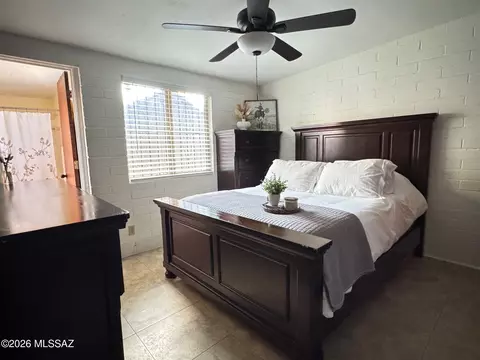 Bedroom - 7477 E Desert Spring Dr, Tucson, AZ 85730 photo 8 of 8