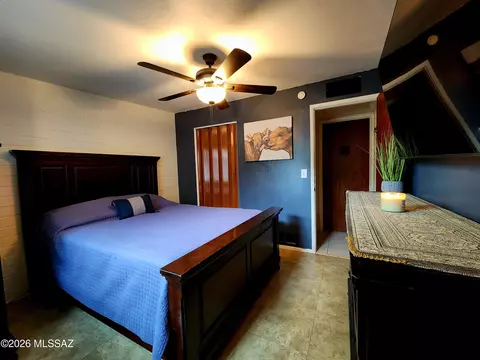 Bedroom - 7477 E Desert Spring Dr, Tucson, AZ 85730 photo 1 of 8