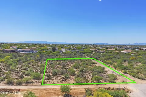 995 N Blue Slate Dr, Vail, AZ 85641