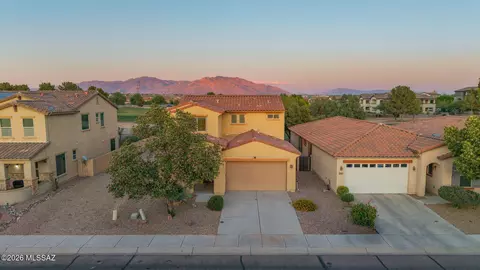 8608 N Western Juniper Ter, Tucson, AZ 85743