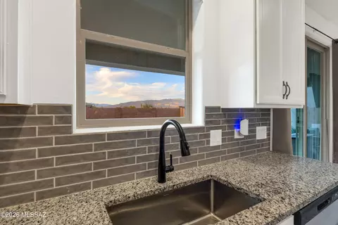 Kitchen - 12077 E Bohlman Dr, Vail, AZ 85641 photo 2 of 4