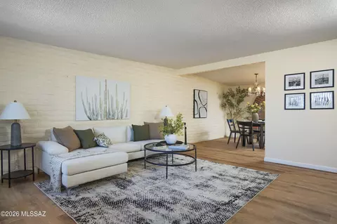 1821 S Rocky Mountain Dr, Tucson, AZ 85710
