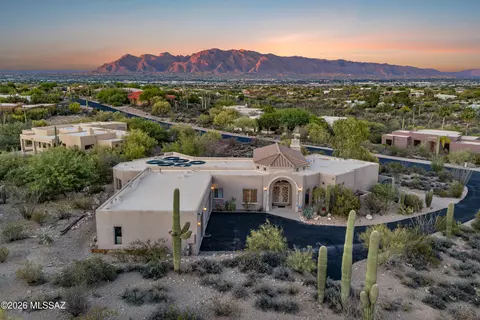 1641 N Coral Bells Dr, Tucson, AZ 85745