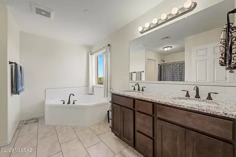 Bath - 3730 E Tapia Dr, Vail, AZ 85641 photo 1 of 5