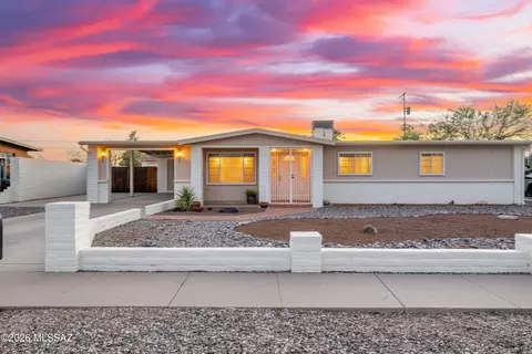 634 S Kenyon Dr, Tucson, AZ 85710