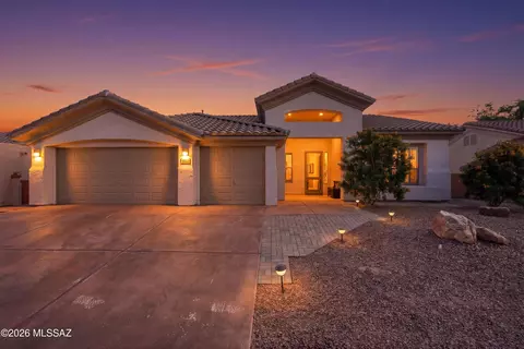 7693 W Sunlark Way, Tucson, AZ 85743