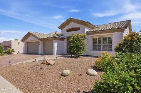 7693 W Sunlark Way, Tucson, AZ 85743