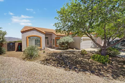 160 S Hampton Hill Ct, Tucson, AZ 85748