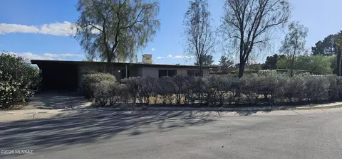 1121 W Pelaar St, Tucson, AZ 85705