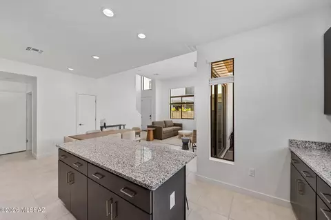 Entry Way - 1175 E Gerring St, Tucson, AZ 85713 photo 1 of 1