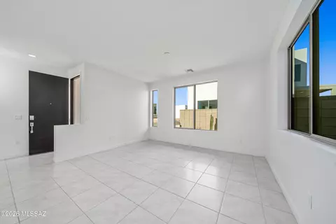 Living - 1187 E Gerring St, Tucson, AZ 85713 photo 3 of 4