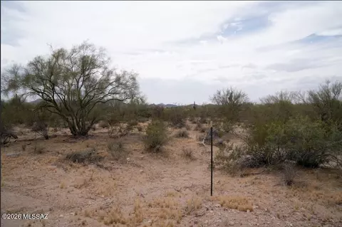 10305 N Blue Bonnet Rd, Tucson, AZ 85742
