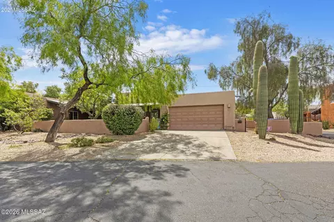 10322 E Shipley Ln, Tucson, AZ 85747
