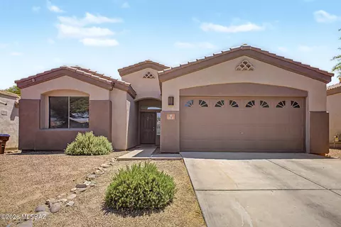212 E Placita Nubes De Agua, Sahuarita, AZ 85629
