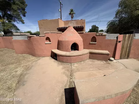 Exterior - 1311 E Spring St, Tucson, AZ 85719 photo 7 of 14