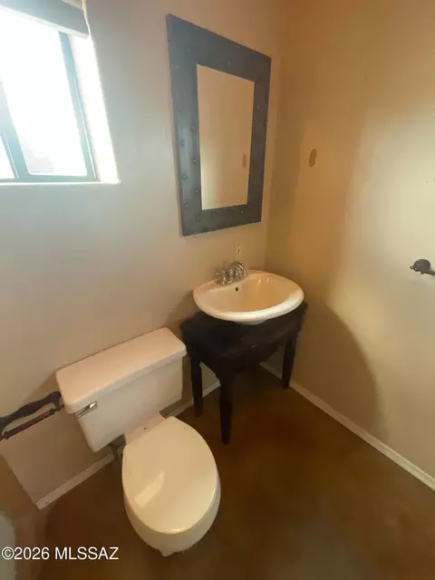 Bath - 1311 E Spring St, Tucson, AZ 85719 photo 3 of 4