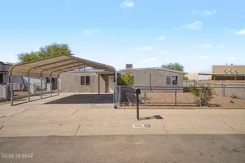 2916 W Maxine Cir, Tucson, AZ 85746