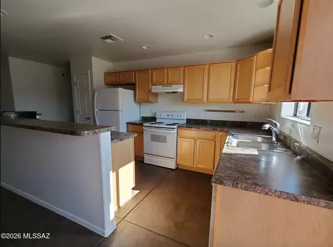 3205 E Glenn St, Tucson, AZ 85716