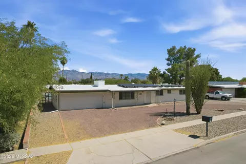 5221 E 4th St, Tucson, AZ 85711