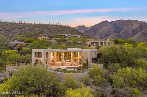 6255 N Wilmot Rd, Tucson, AZ 85750
