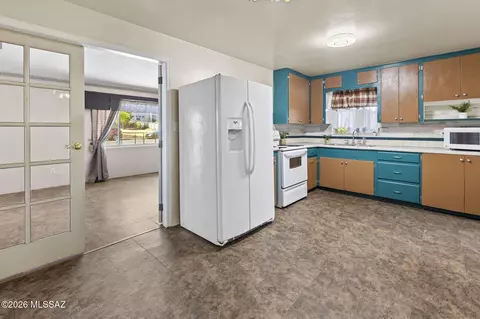 Kitchen - 4913 E Baker St, Tucson, AZ 85711 photo 1 of 3