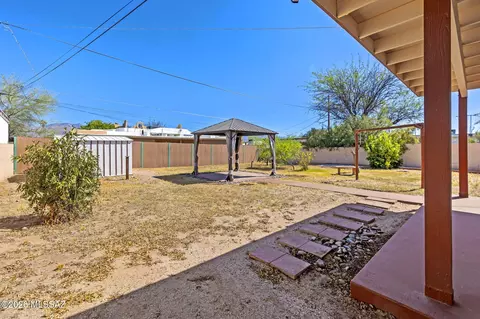 Exterior - 4913 E Baker St, Tucson, AZ 85711 photo 4 of 6