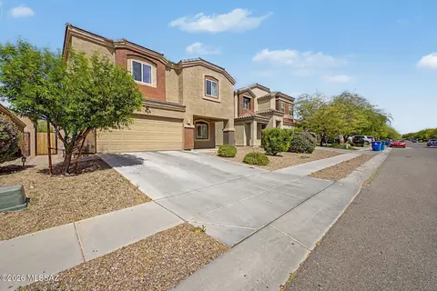 12135 E Becker Dr, Vail, AZ 85641