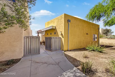 2469 N Silver Mosaic Dr, Tucson, AZ 85745