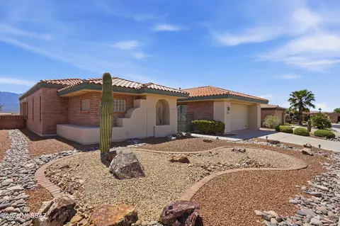 4951 S Prairie Hills Dr, Green Valley, AZ 85622