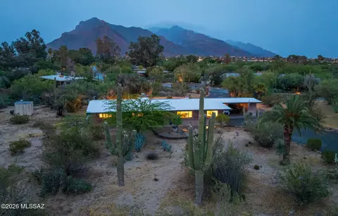 980 W Comobabi Dr, Tucson, AZ 85704