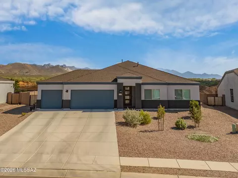 611 W Lexington St, Vail, AZ 85641