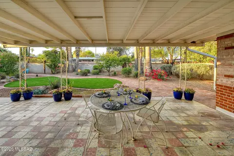 Exterior - 5924 E 3rd St, Tucson, AZ 85711 photo 4 of 5