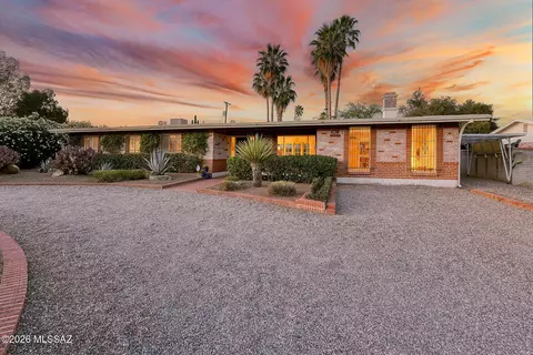 Exterior - 5924 E 3rd St, Tucson, AZ 85711 photo 2 of 5