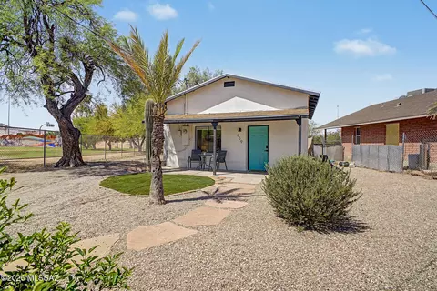 809 N Contzen Ave, Tucson, AZ 85705