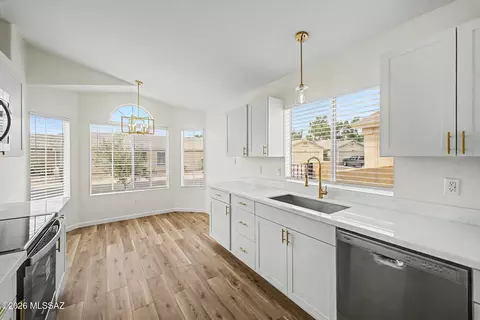 8198 N Wheatfield Dr, Tucson, AZ 85741