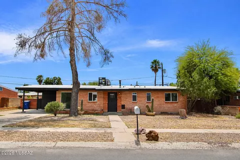 5632 E Cooper St, Tucson, AZ 85711