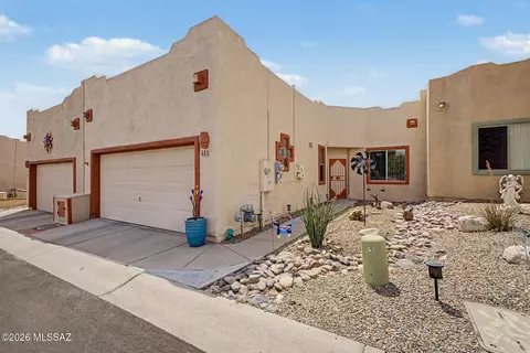 441 W Deerwood Ln, Green Valley, AZ 85614