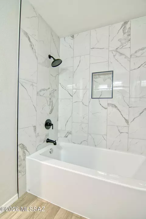Bath - 9600 E Paseo San Rosendo, Tucson, AZ 85747 photo 6 of 7