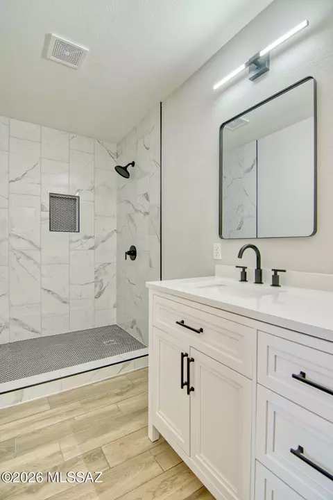 Bath - 9600 E Paseo San Rosendo, Tucson, AZ 85747 photo 2 of 7