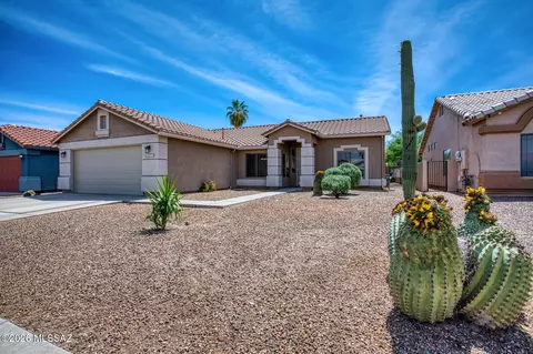 7239 W Silver Sand Dr, Tucson, AZ 85743