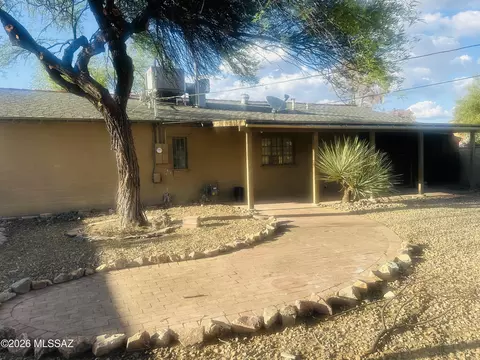 Exterior - 5018 E 18th St, Tucson, AZ 85711 photo 3 of 3