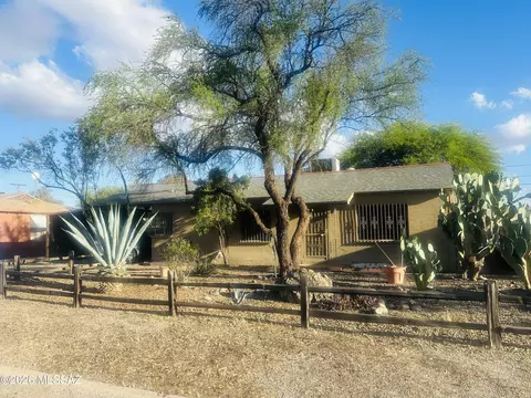 5018 E 18th St, Tucson, AZ 85711
