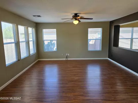 Living - 13530 E Hampden Green Way, Vail, AZ 85641 photo 1 of 3