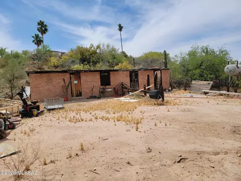 1940 W Oracle Jaynes Station Rd, Tucson, AZ 85704
