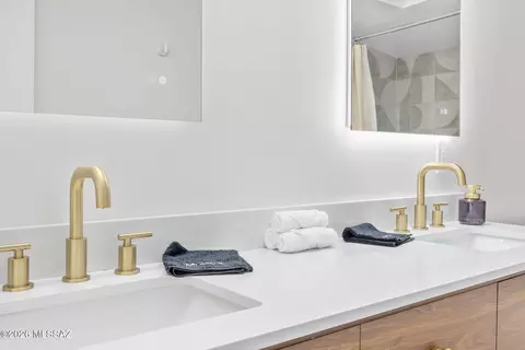 Bath - 5635 E 8th St, Tucson, AZ 85711 photo 4 of 4
