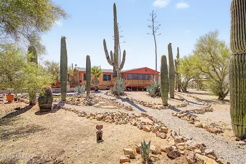 6225 N Van Ark Rd, Tucson, AZ 85743