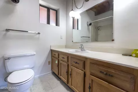 Bath - 4130 E River Rd, Tucson, AZ 85718 photo 4 of 4